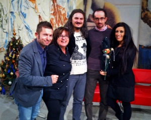 Foto di gruppo finale dei "Joe Natta e le Leggende Lucchesi" con Pierluigi Cioli e Daiana di Masterchef Italia 2